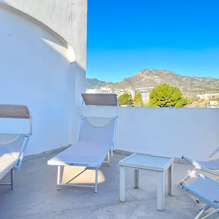Spacieux Avec Terrasse Et Piscine *
